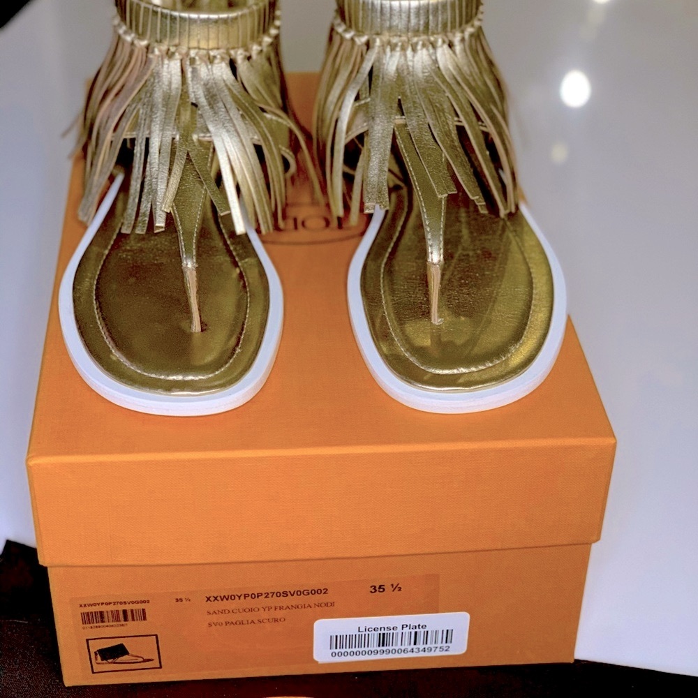 Tod’s Nubuck Gold Fringe Sandals size 35.5 “Rare!” - Picture 3 of 9